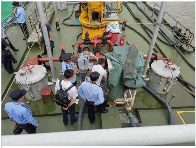 用空壓機(jī)作案，抓獲60余人，查扣船只4艘(圖5)