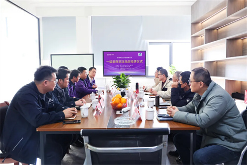 東亞機(jī)械助力汽配行業(yè)一級(jí)能效空壓站成功掛牌！(圖6)