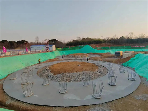 20250314474686.jpg 金壇鹽穴壓縮空氣儲(chǔ)能發(fā)電二期工程2號(hào)主廠第一方混凝土(圖2)