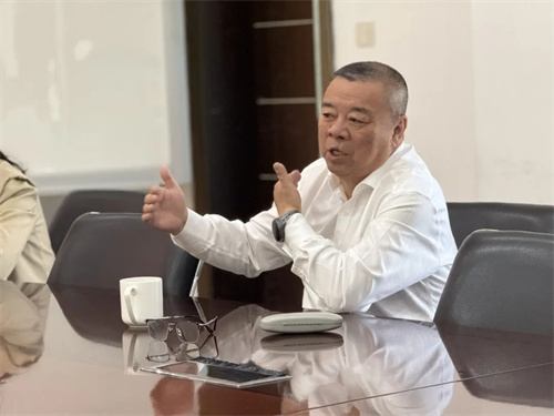 紅五環(huán)集團董事長蘇永強親自接待(圖2)