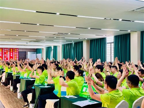 薩震成長(zhǎng)商學(xué)院第十六屆全國(guó)銷(xiāo)售精英培訓(xùn)圓滿結(jié)束(圖7)