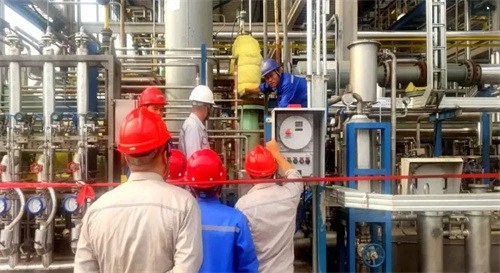 20250613328583.jpg 安徽碳鑫年產(chǎn)3萬噸乙基胺項(xiàng)目循環(huán)氫壓縮機(jī)(圖1)