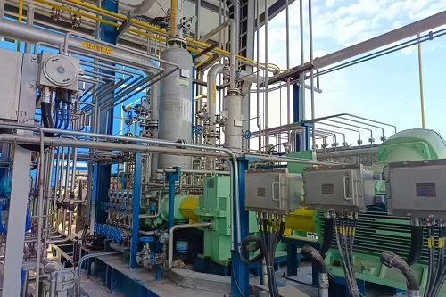 二級硫化氫無油螺桿壓縮機(jī)首次應(yīng)用于設(shè)備中(圖1)