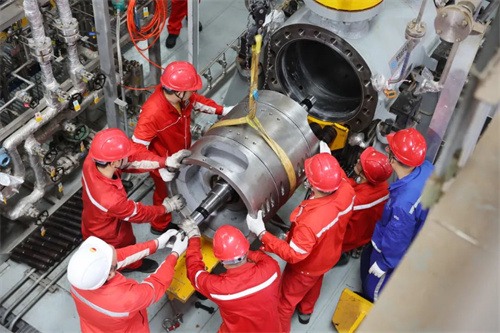 西南油氣田公司輸氣管理處銅梁壓氣站壓縮機組成功更換(圖2)