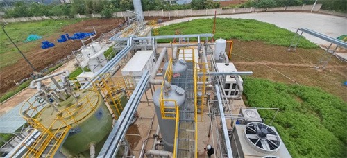 ADEKOM185kW防爆變頻控制集裝箱沼氣螺桿壓縮機(jī)(圖1)