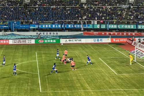 江蘇省城市足球聯(lián)賽第六輪舉行 申江儲氣罐強大品牌支持足球盛宴(圖3)