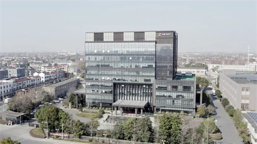 20250828747516.jpg 羊毛紡織行業(yè)首個“一級能效壓縮空氣站” 全廠高效用氣解決方案(圖4)