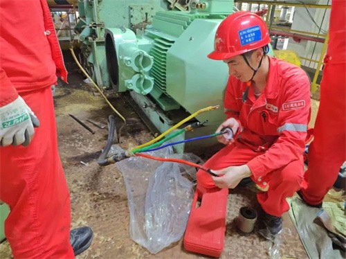 20250826816975.jpg 撫順石化烯烴廠乙烯車間正式將乙烯壓縮機(jī)移交撫順機(jī)電隊(duì)(圖4)