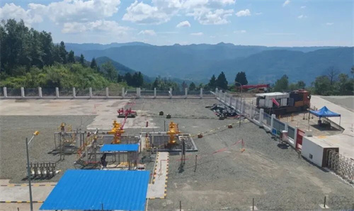 20250916417582.jpg 普光分公司依托“燃料氣驅(qū)動(dòng)車(chē)載壓縮機(jī)連續(xù)氣舉”工藝(圖3)