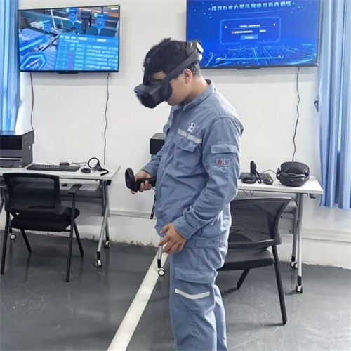 第一個(gè)大型壓縮機(jī)組全尺寸安全操作模擬培訓(xùn)系統(tǒng)正式投入使用(圖4)