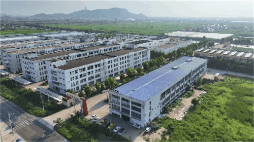 20250828903084.jpg 伊山鎮(zhèn)全力趕制空氣壓縮機配件(圖3)