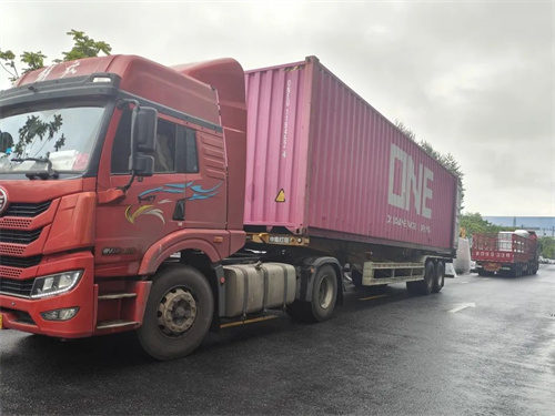 田邊精密空氣壓縮機(jī)在海外市場(chǎng)上大受歡迎(圖2)