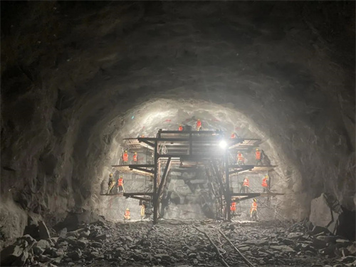 河南信陽300mW先進(jìn)壓縮空氣儲能國家示范電站地下儲氣庫開挖(圖2)