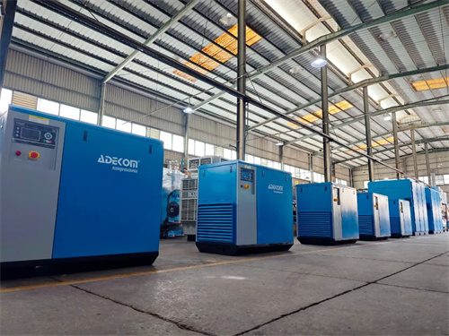 20250730154910.jpg 雅迪勤多臺(tái)定制盾構(gòu)專用空氣壓縮機(jī)出發(fā)前往浙江基礎(chǔ)設(shè)施核心戰(zhàn)場(chǎng)(圖1)