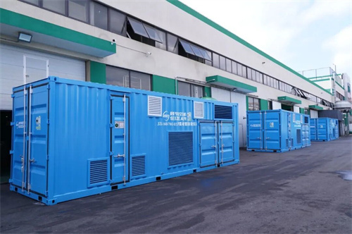 20251021626210.jpg 三臺(tái)薩震高端定制人工智能智能集裝箱空氣壓縮站下線(圖2)