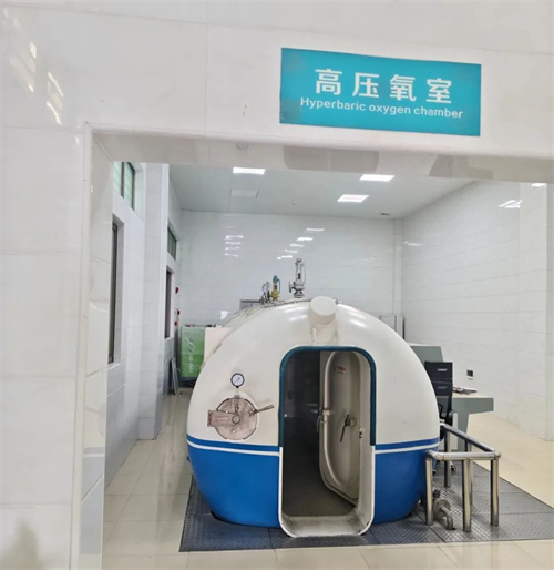 20251128217525.jpg 奧夫科15KW風(fēng)冷無油潤滑空氣壓縮機(jī)(圖3)